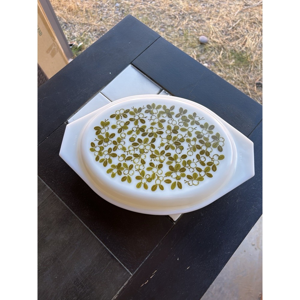 Vintage Pyrex Verde Divided Casserole 1.5 Qt Olive Berry Lid MCM USA